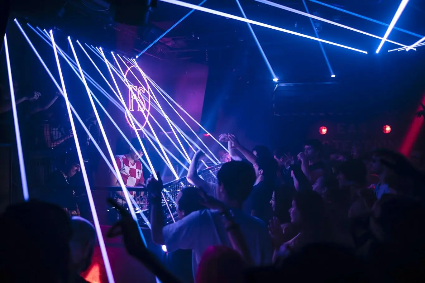 Frequency Shift 003 event photograph 4 of 16